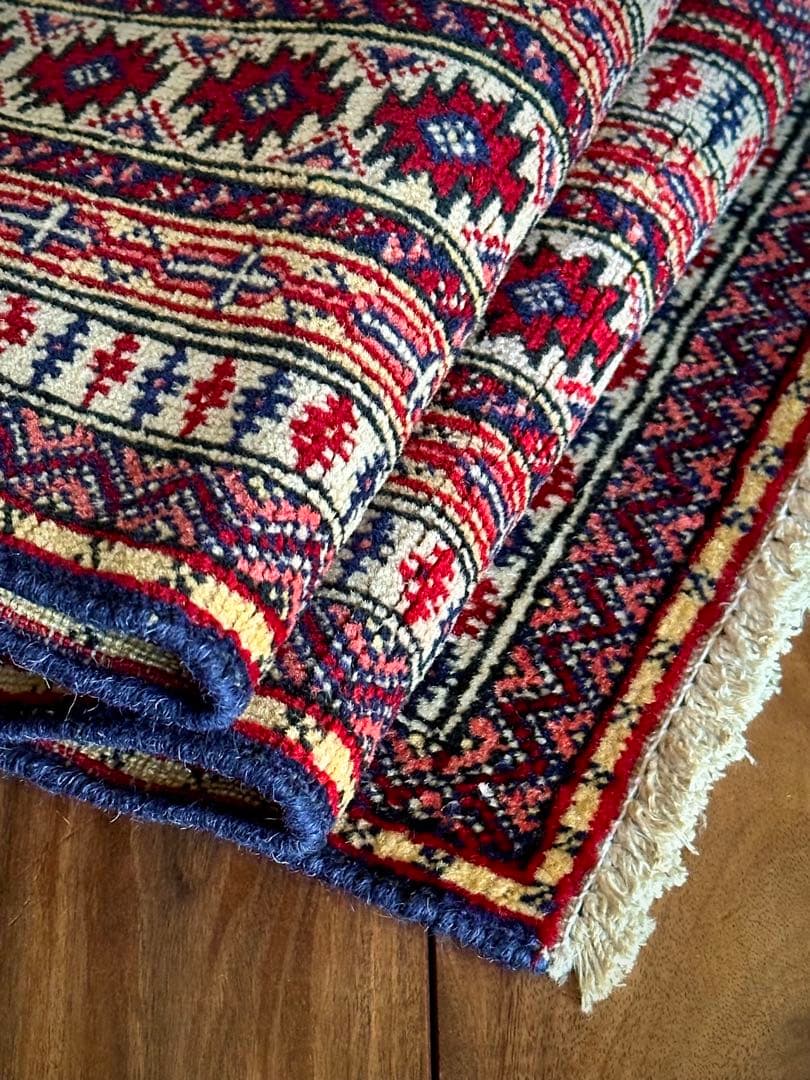 トライバルラグ　ヴィンテージラグ　ペルシャ絨毯　バルーチ族　プリミティブアート