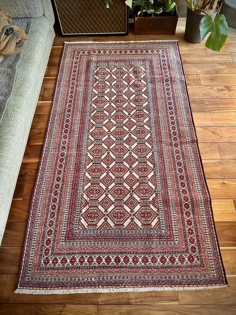 トライバルラグ　ヴィンテージラグ　ペルシャ絨毯　バルーチ族　プリミティブアート