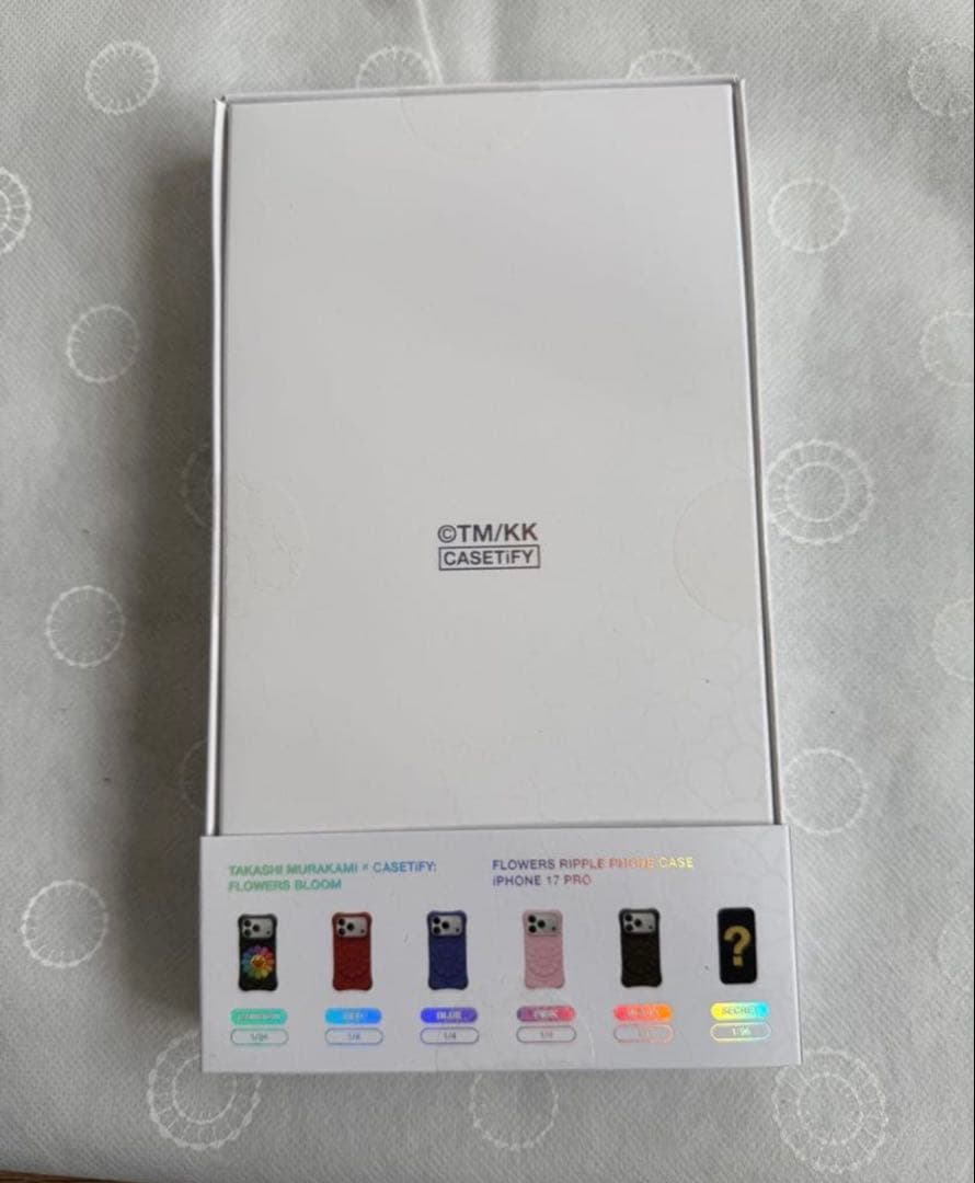 CASSETIFY村上隆 スペシャルエディション ブラックiPhone17pro