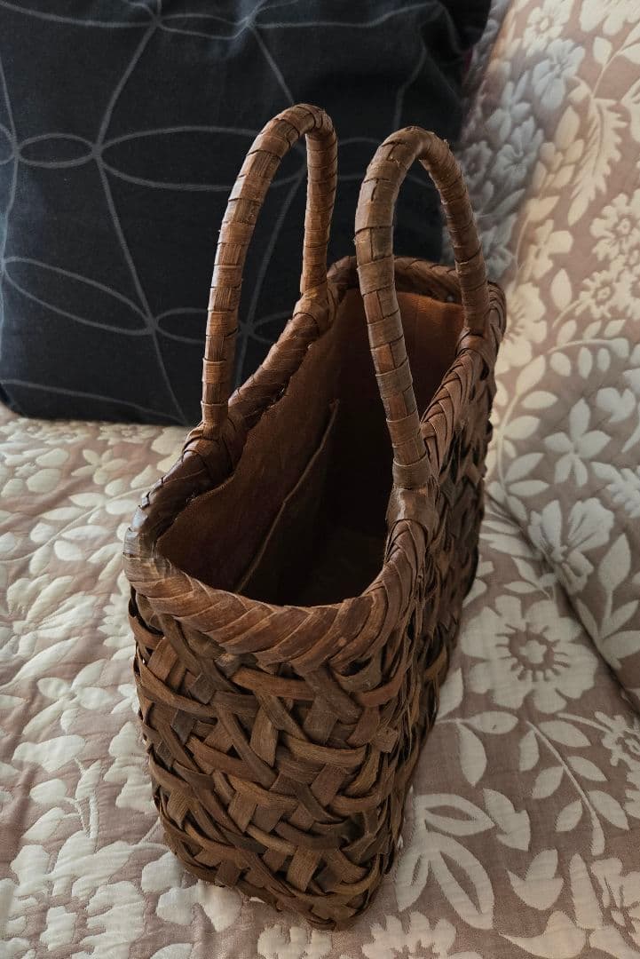かごやの胡桃かごバッグ
