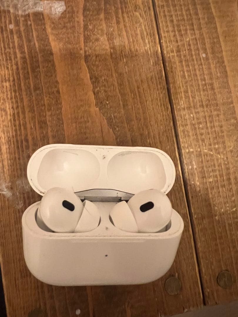 AirPods Pro 第二世代本体 充電ケース付き