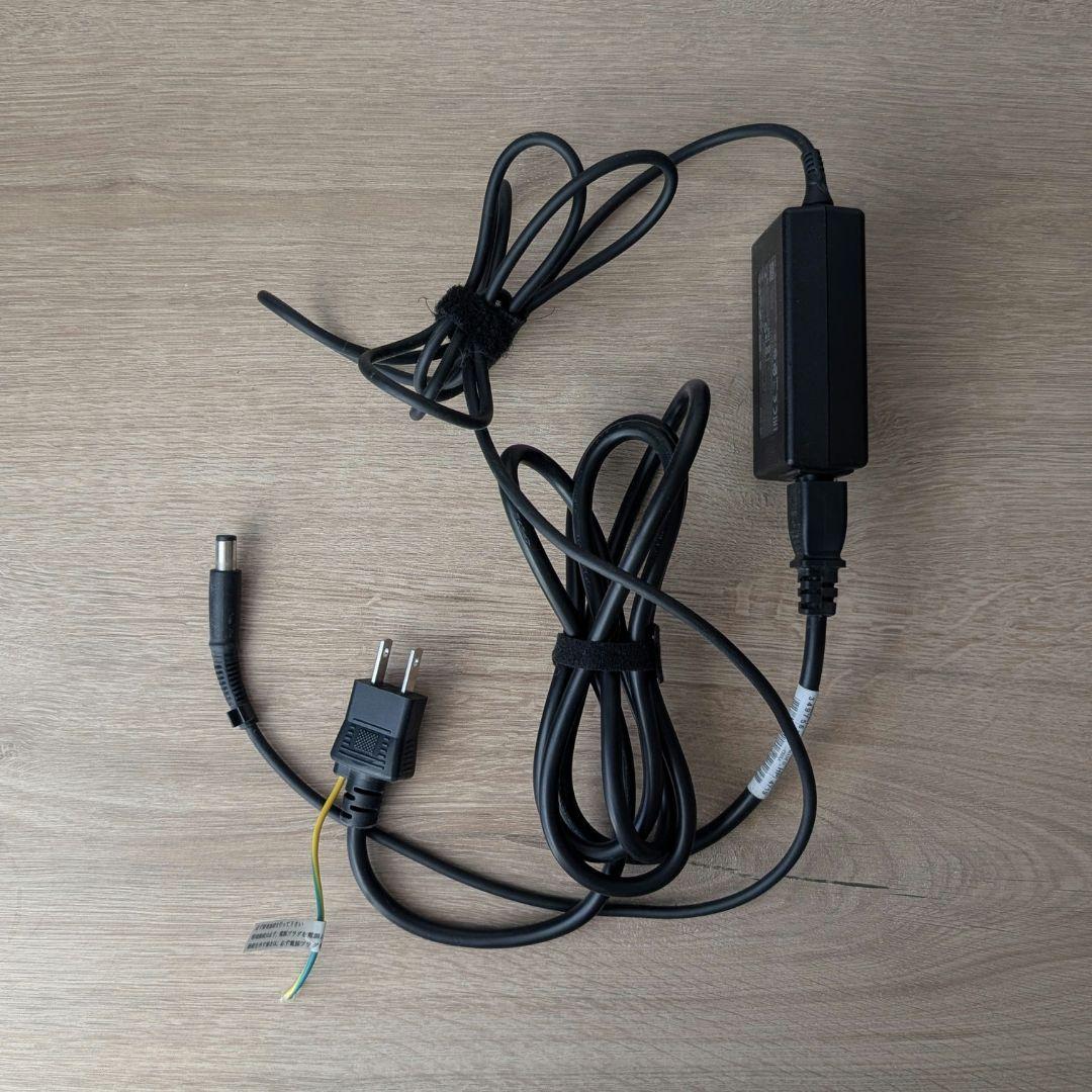 HP 27q Pavilion 27\" QHD Monitor 本体