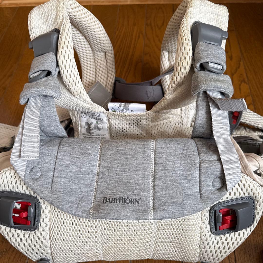 BABYBJÖRN 抱っこ紐 メッシュ グレー/ホワイト