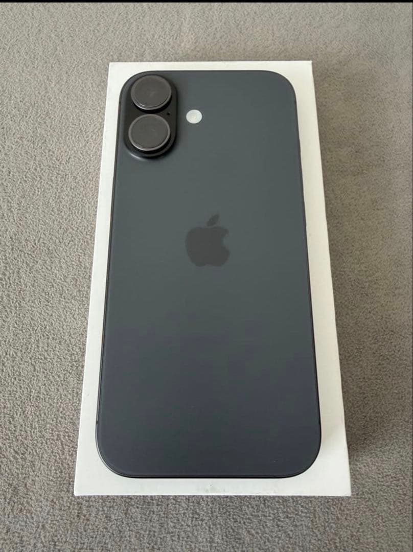 Apple iPhone 17 256GB ブラック 本体 極美品