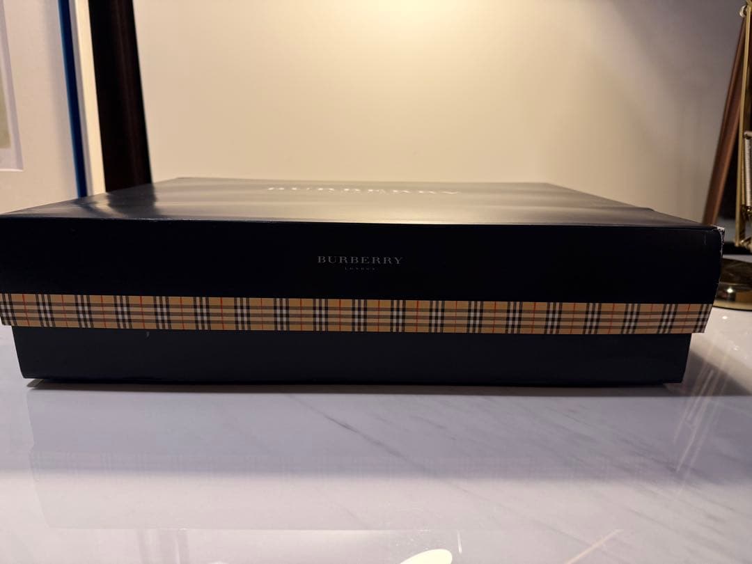 【BURBERRY × 西川産業】ラムウール100％ブランケット（日本製）