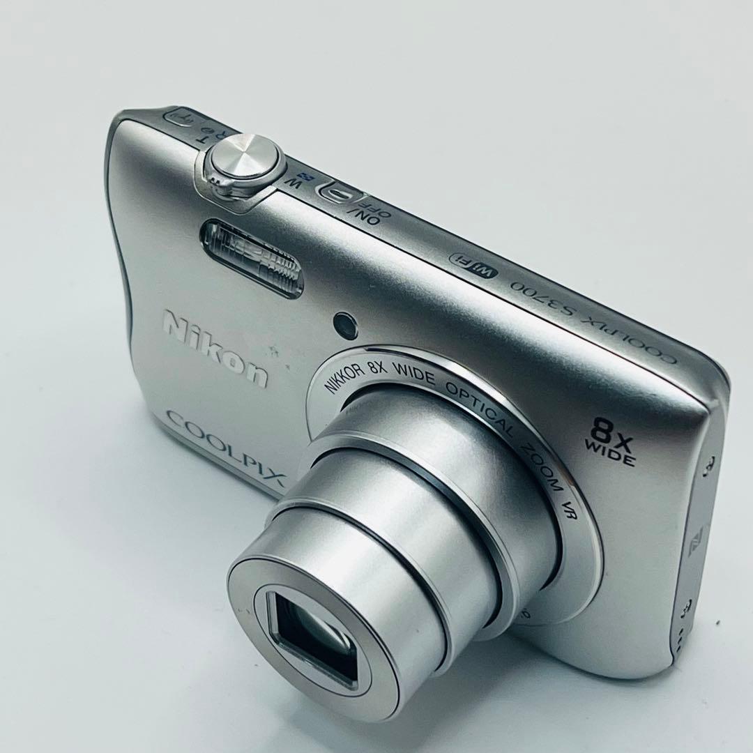 Nikon COOLPIX S3700 コンパクトデジタルカメラ シルバー