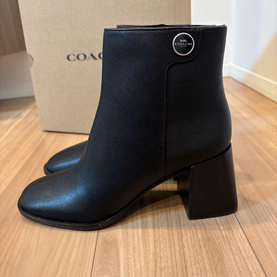 【値下げ中】COACH ブーツ　黒