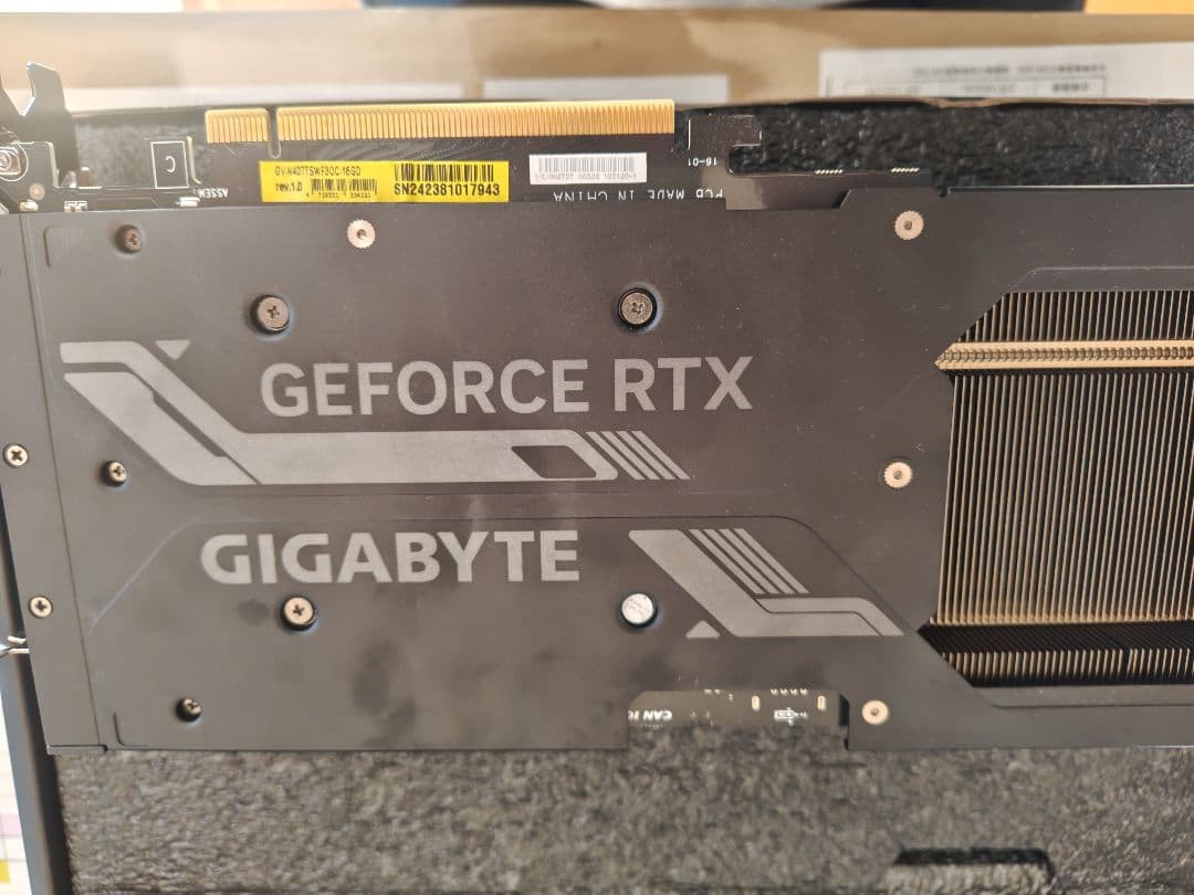 Geforce RTX4070　Tisuper GIGABYTE