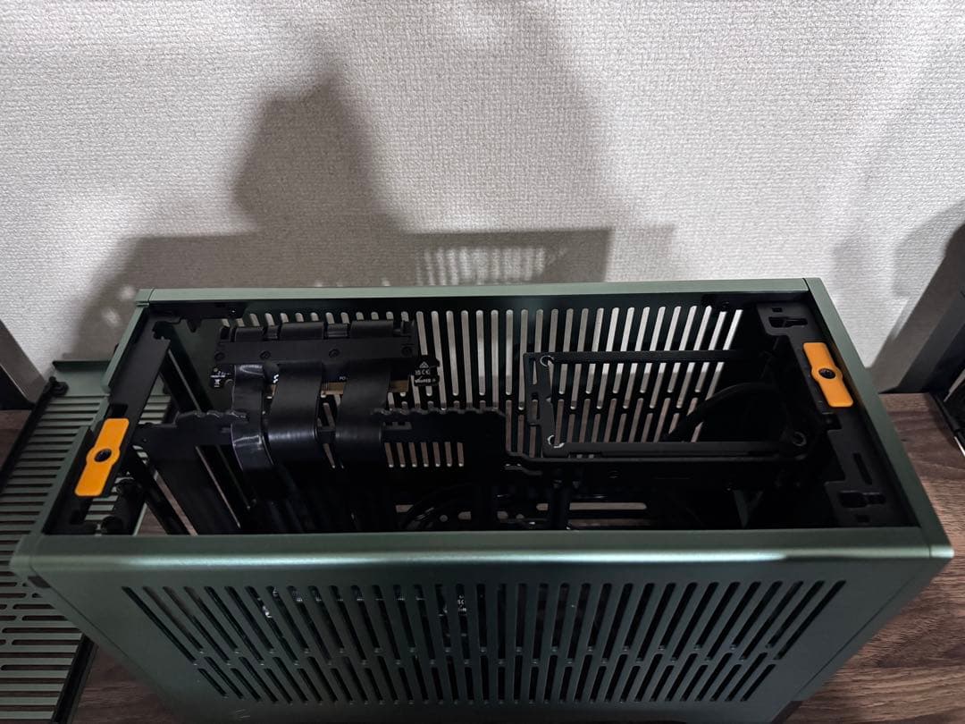 Fractal Design Terra Mini-ITX PCケース ジャンク