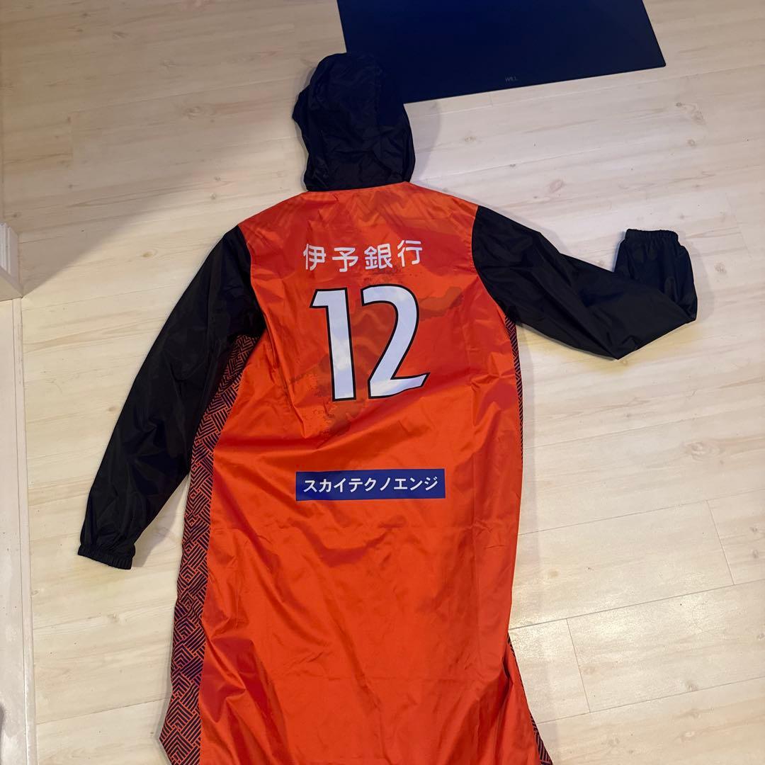 【新品未開封】愛媛FC オフィシャルレインコート　カッパ　アオアシ