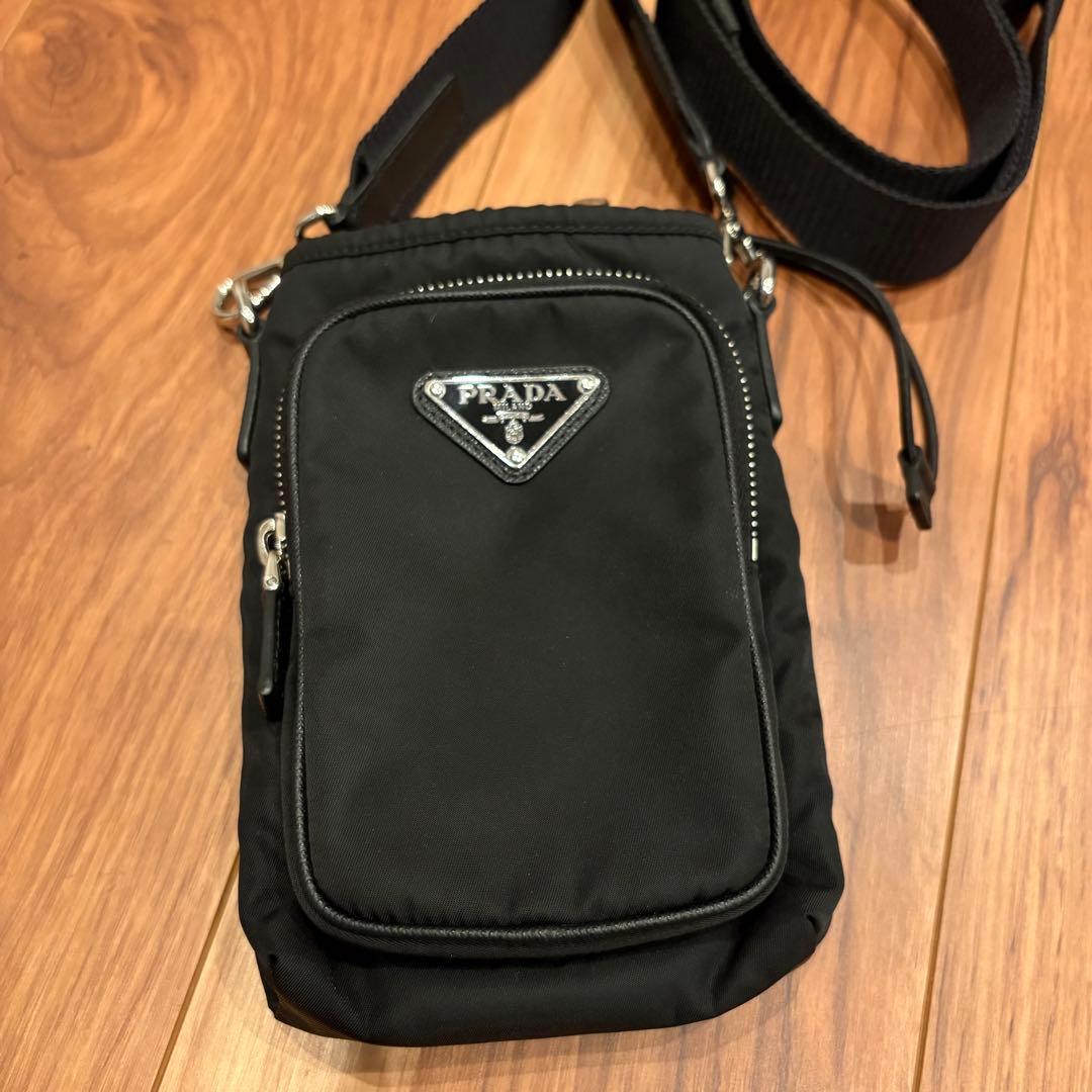 美品 プラダ PRADA フォンポーチ 2ZH155 ショルダーバッグ