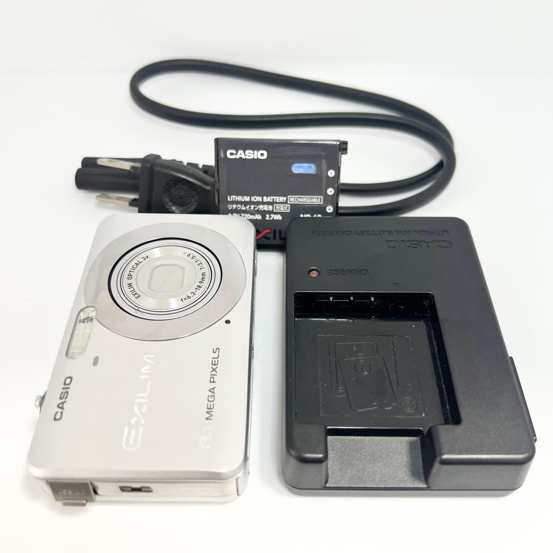 CASIO EXILIM EX-Z80 シルバー 動作確認済 デジカメ カシオ