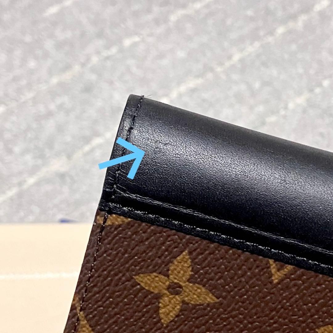 ルイヴィトン［iPhone11］フォリオ　スマホケース　モノグラム　付属品あり