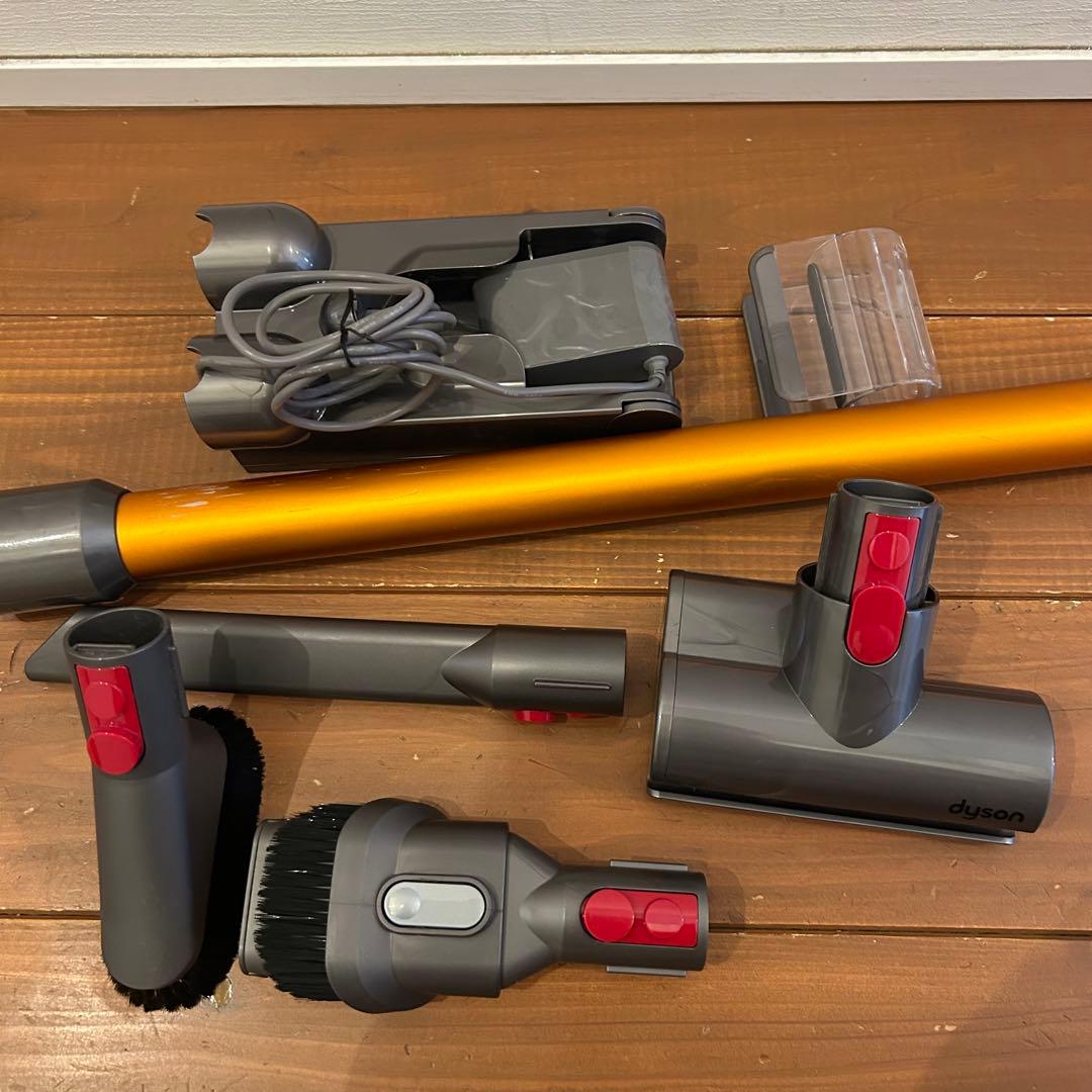 dyson digital slim fluffy☆クリーニング済み☆訳あり