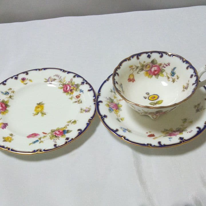 コウルドン　トリオティーセット　英国アンティーク　　お値下げしました