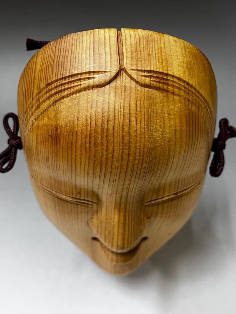 E517 能面　木彫りお面　小面　若女　小さめ小面　工芸品能面