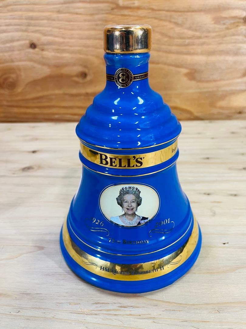 未開栓 BELL`S 8年 クイーンエリザベス 生誕75周年 スコッチウィスキー