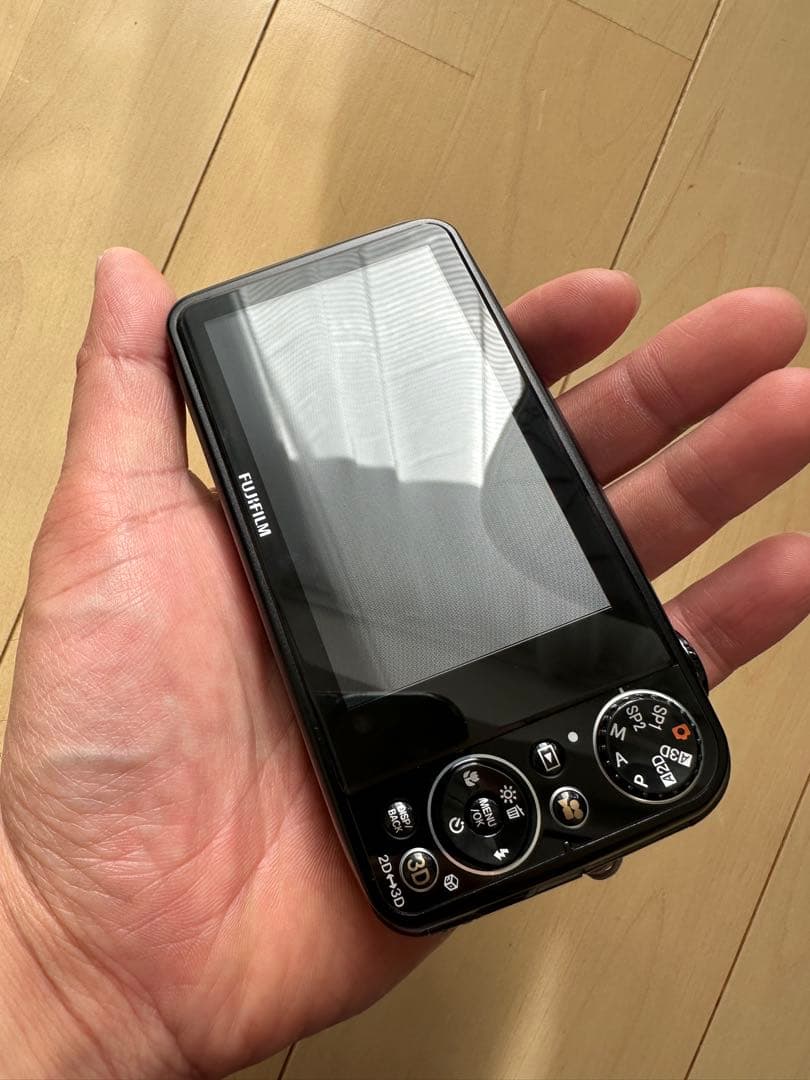 デジタルカメラ FUJIFILM FinePix REAL 3D W3