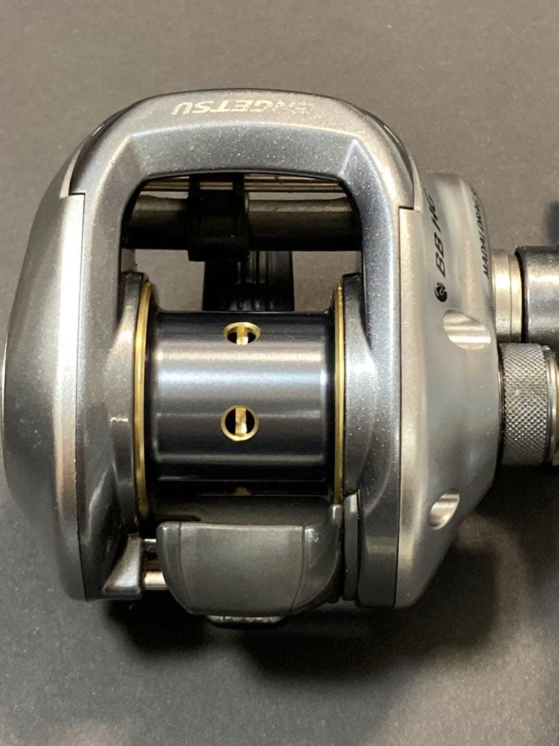 シマノ　１０炎月エンゲツBB-HG ベイトリール