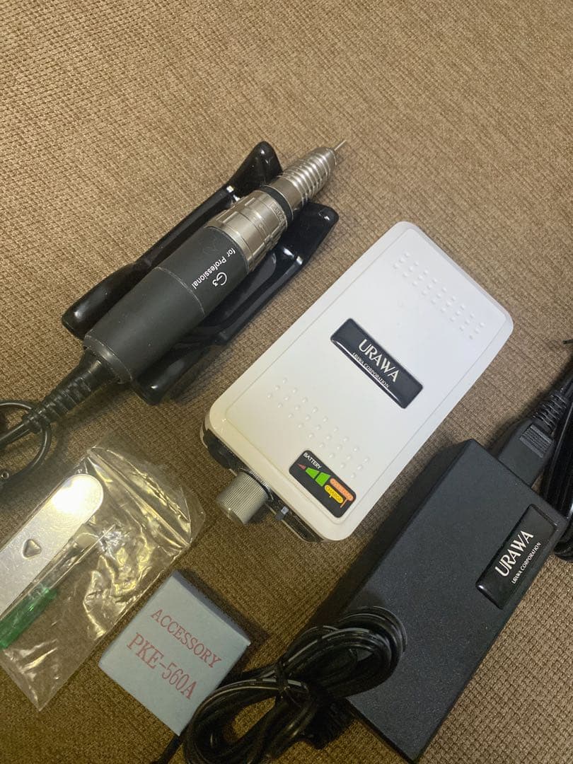 【使用回数0~1回】URAWA G3 ポータブルネイルマシン ホワイト