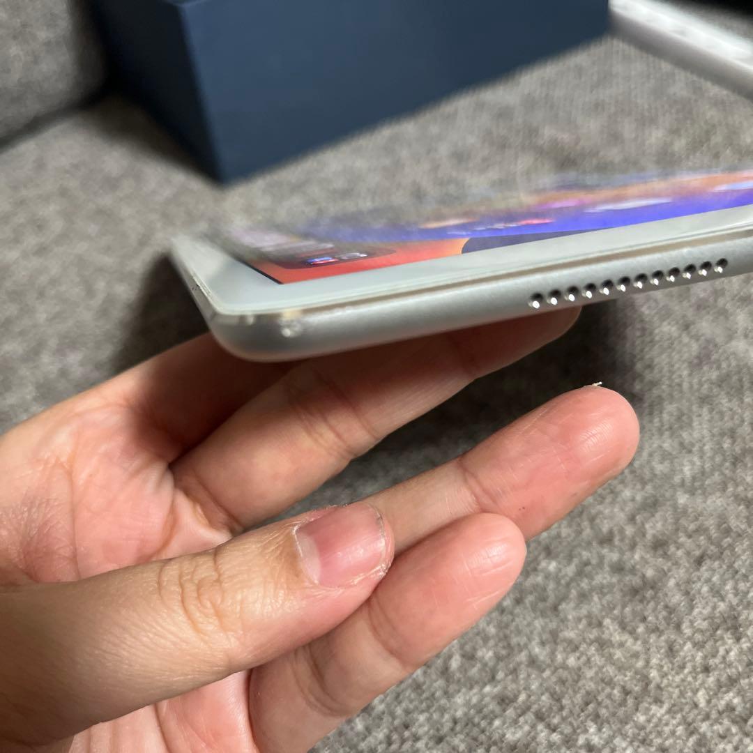 Apple iPadPRO 9.7インチ シルバー 本体　MLQ42J/A