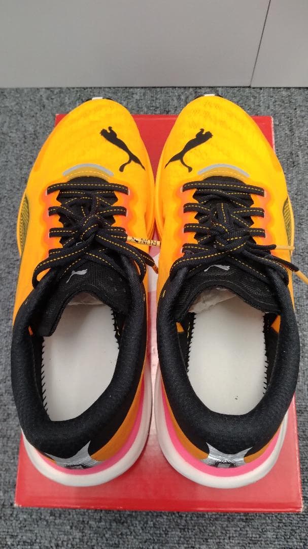 PUMA NITRO 陸上競技用スパイクシューズ