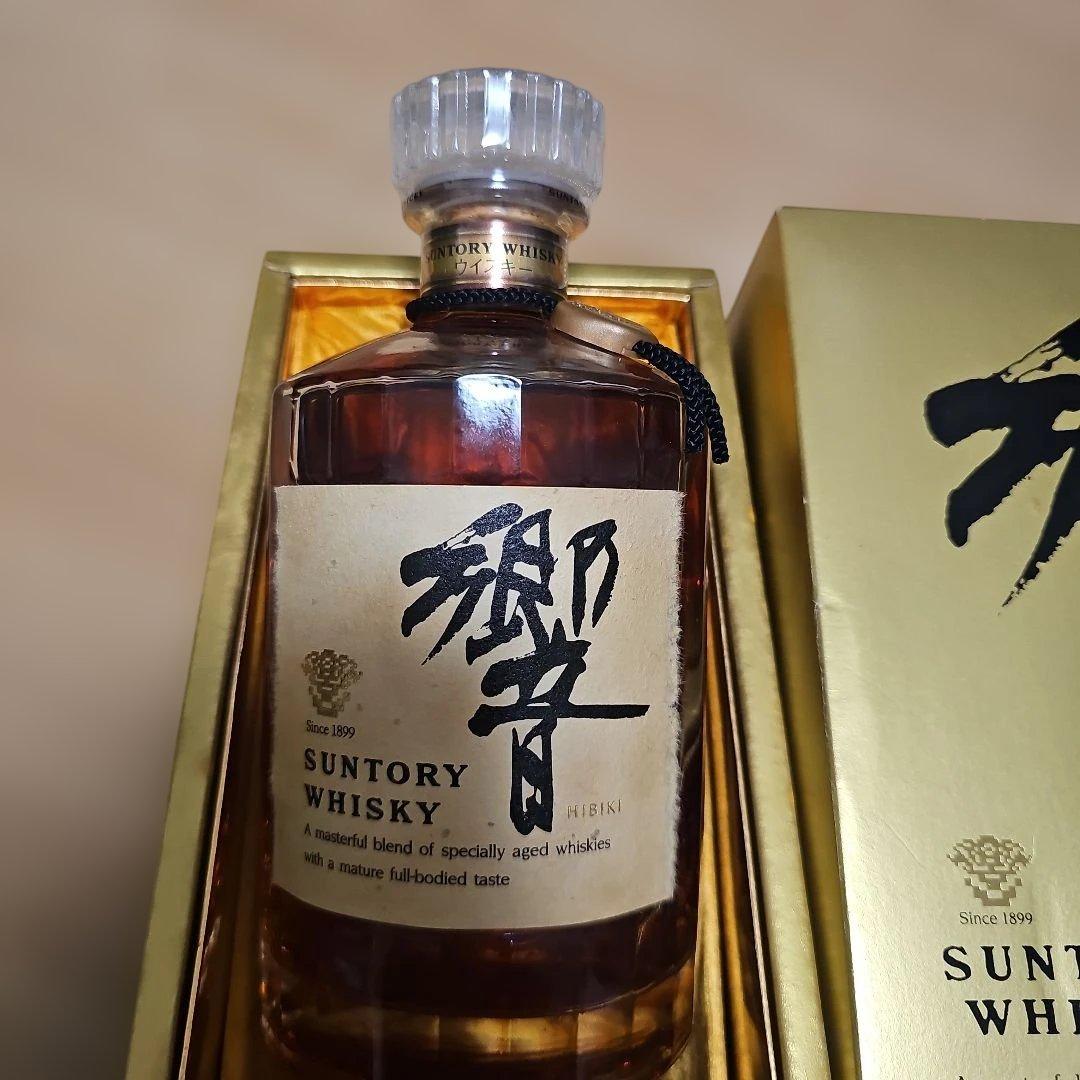 Suntory 響 Hibiki 700ml 43% ウイスキー