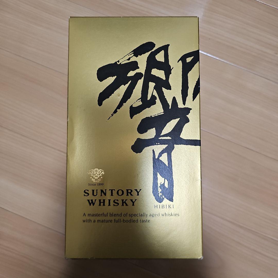 Suntory 響 Hibiki 700ml 43% ウイスキー