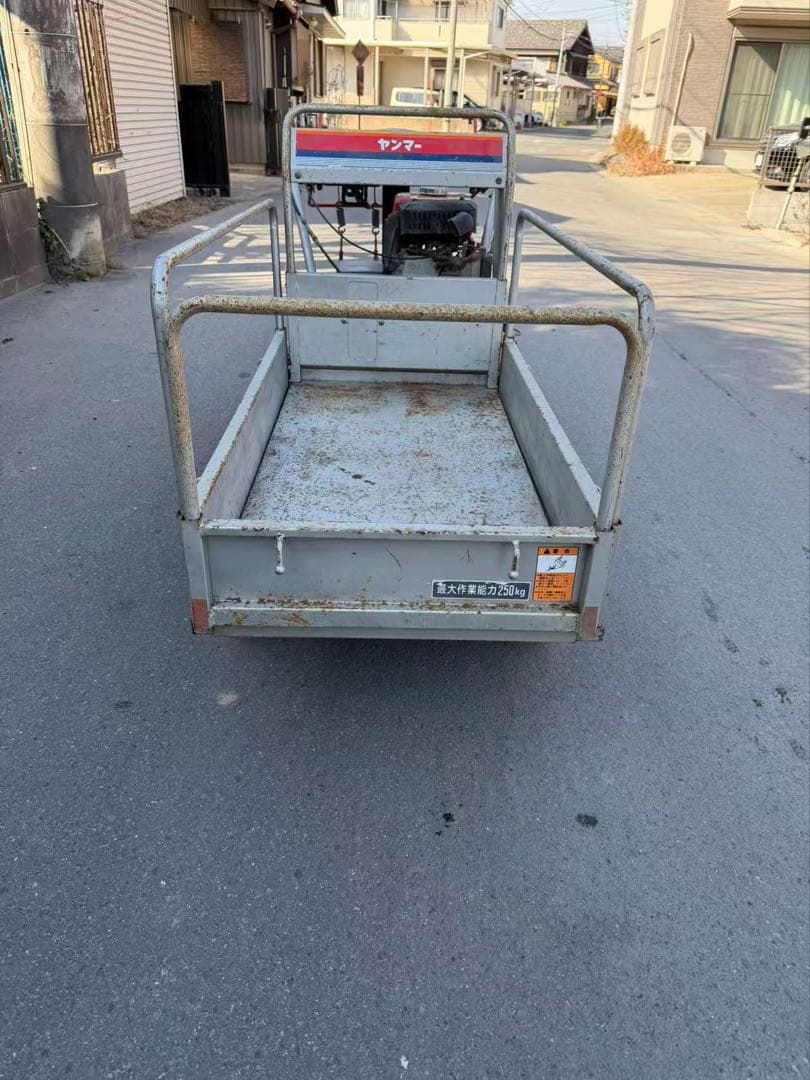 中古品 ヤンマー 運搬車 MCG95 最大積載250Kg 手動ダンプ クローラー