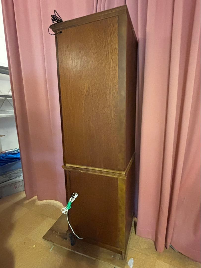 カリモク木製コーナーキャビネット