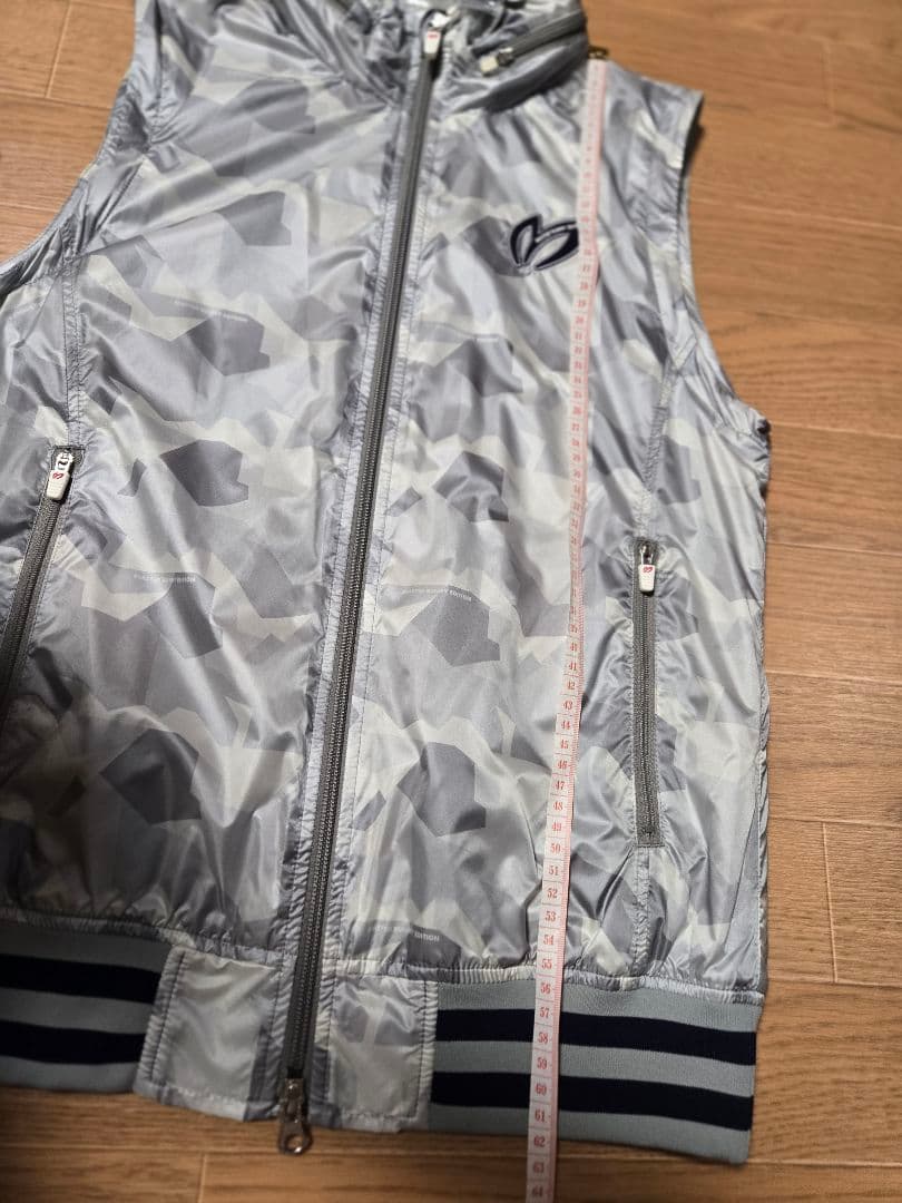 パ*ダ様 ❣️新品❣️マスターバニーフード付き2WAYコンバーチブル ブルゾン❣