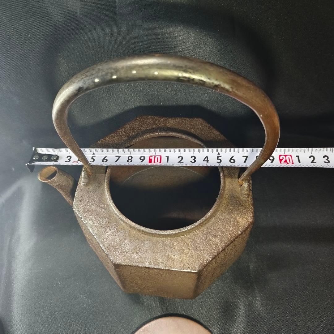 茶道具 南部鉄器 面取り鉄瓶 近江八景文 紫銅蓋 銀象嵌取手 明治骨董 旧家蔵出