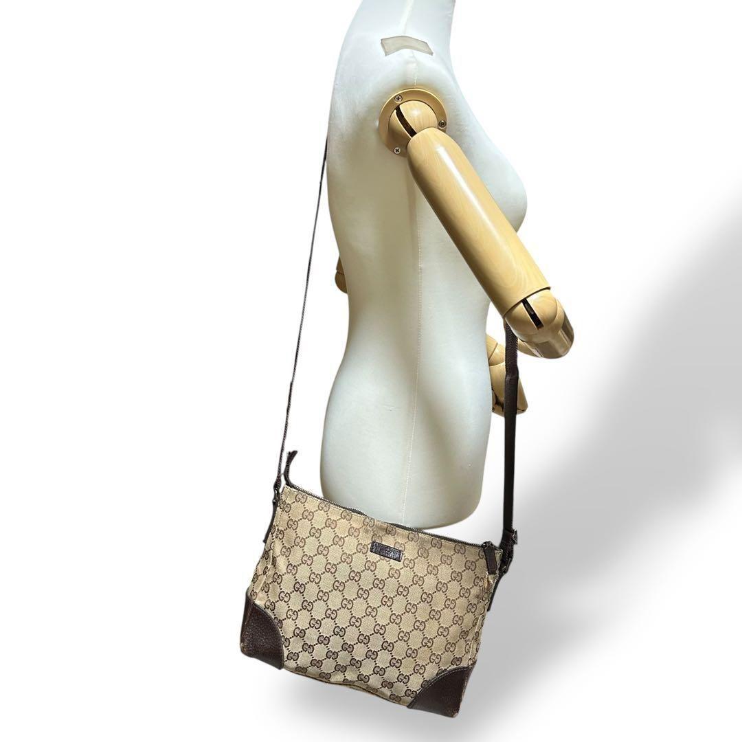良品 596 グッチ ショルダーバッグ GG キャンバス レザー ブラウン