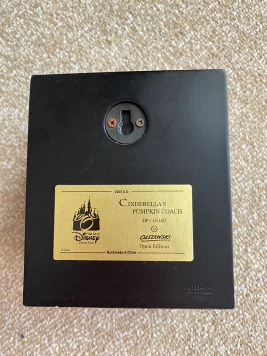 ディズニーワールド　シンデレラ　光る置物