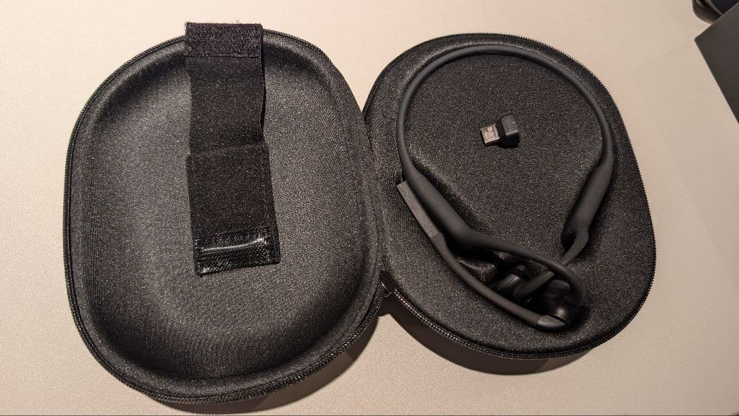 新同品　SHOKZ OPENCOMM2 UC 骨伝導ヘッドセット