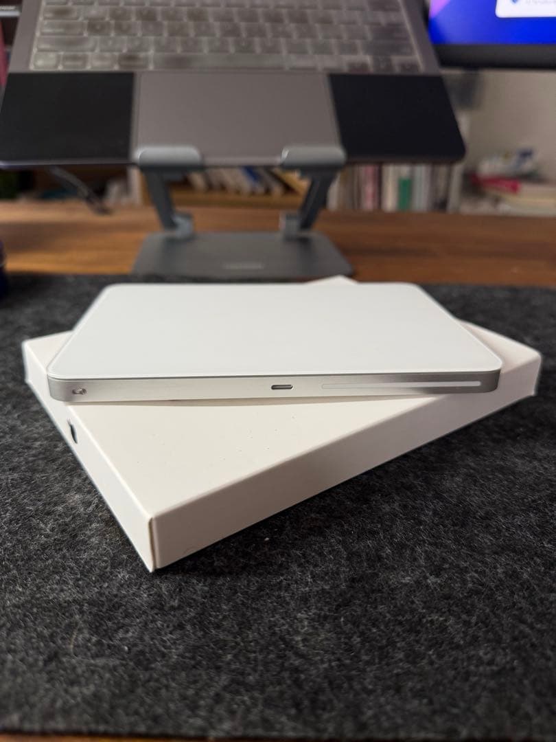 マウス・トラックボール Magic Trackpad MK2D3Z/A