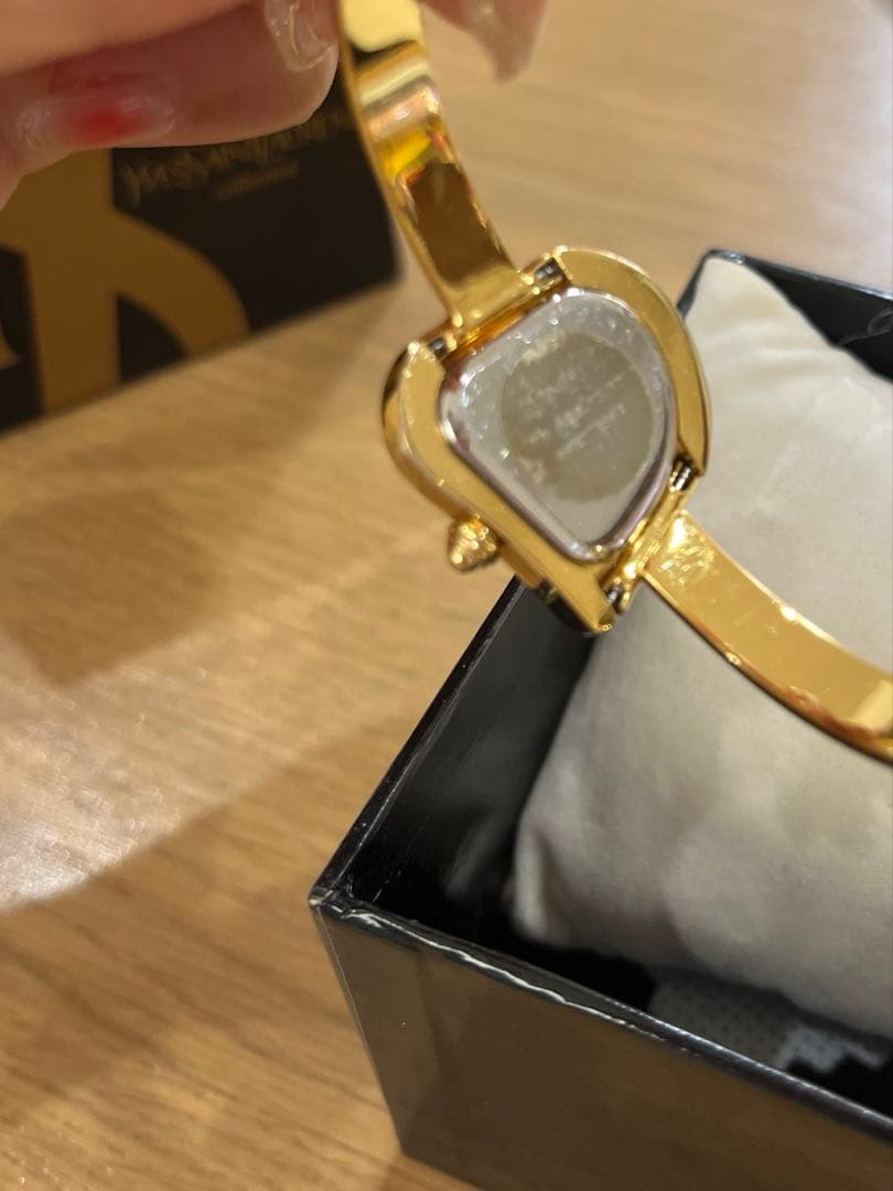 希少＆美品♡イブサンローラン YSL 40周年 ハートバングルウォッチ