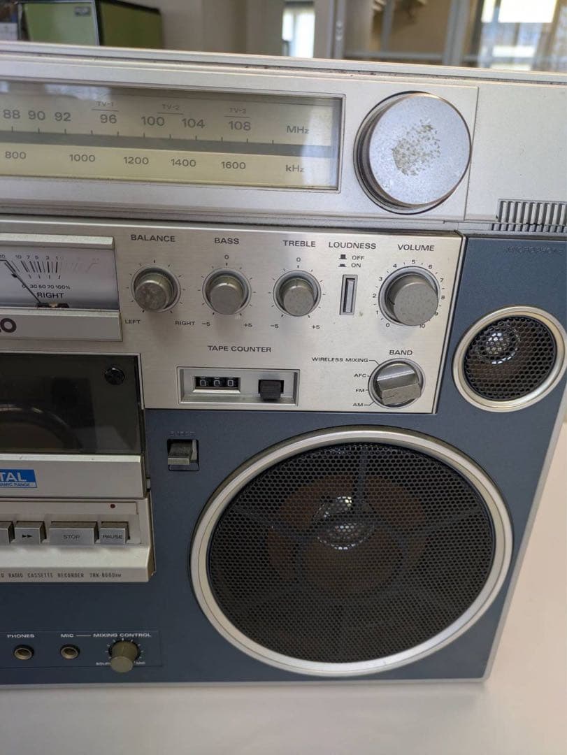 日立パディスコ　TRK-8600 ラジカセ