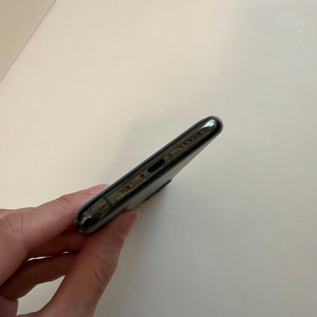 iPhone 11 Pro ミッドナイトグリーン本体　256GB SIMフリー