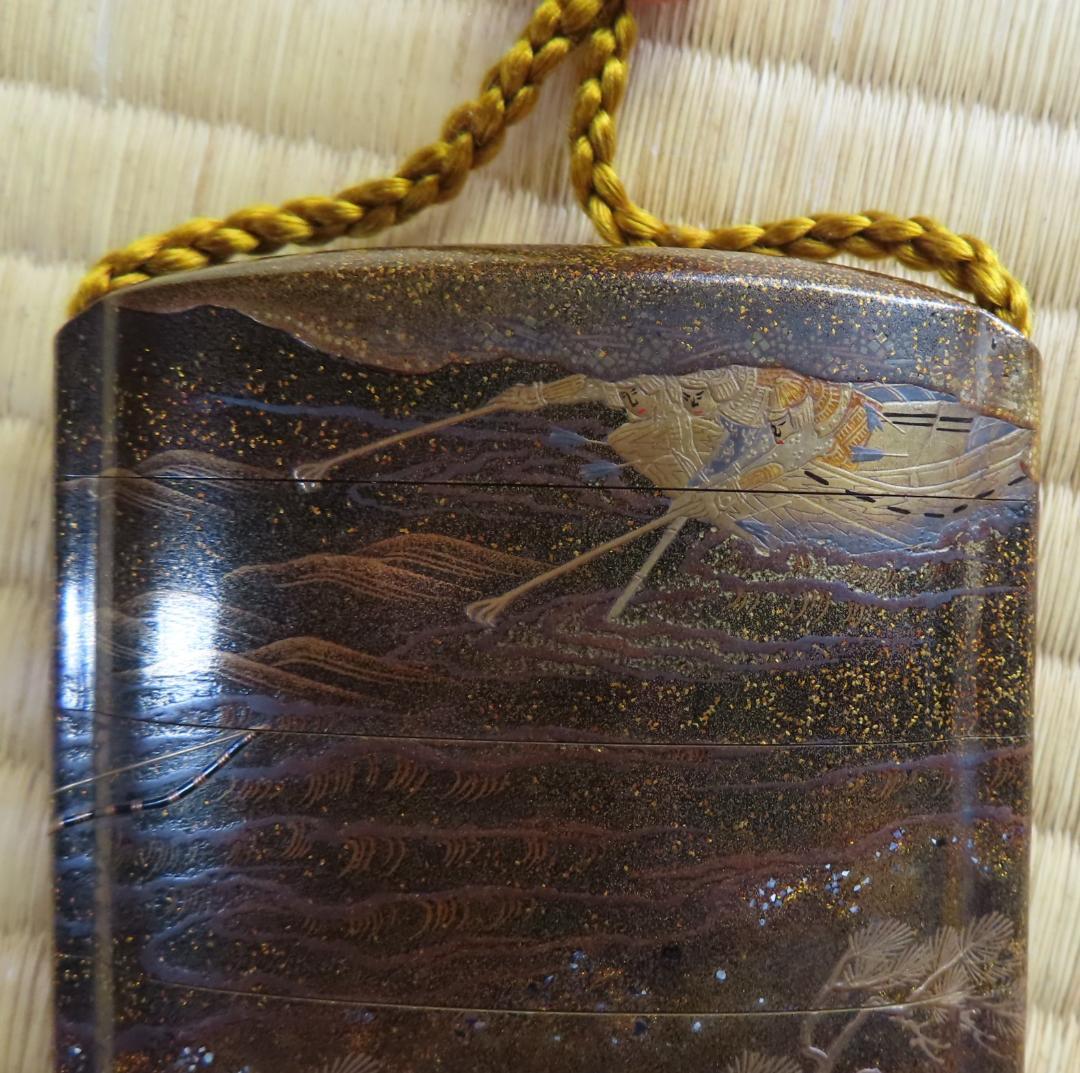 宇治川先陣争い蒔絵印籠　今泉成之作　東京美術館所蔵品同手あり・根付