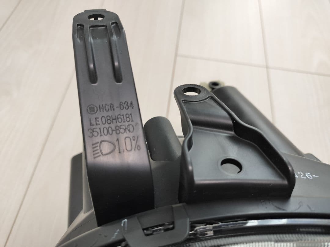 新品未使用　スズキ ラパン 純正ハロゲンヘッドライト 左右