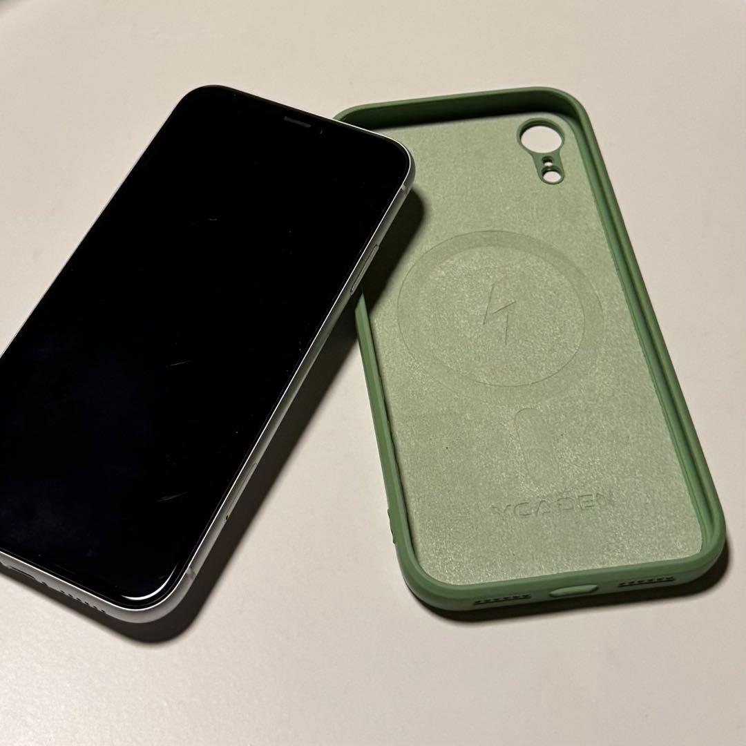 美品 Apple iPhone XR ホワイト 64GB 本体 ケース付