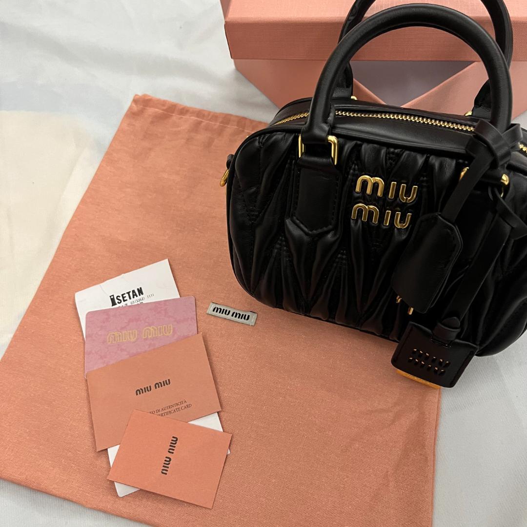 miu miu マテラッセ ショルダーバッグ