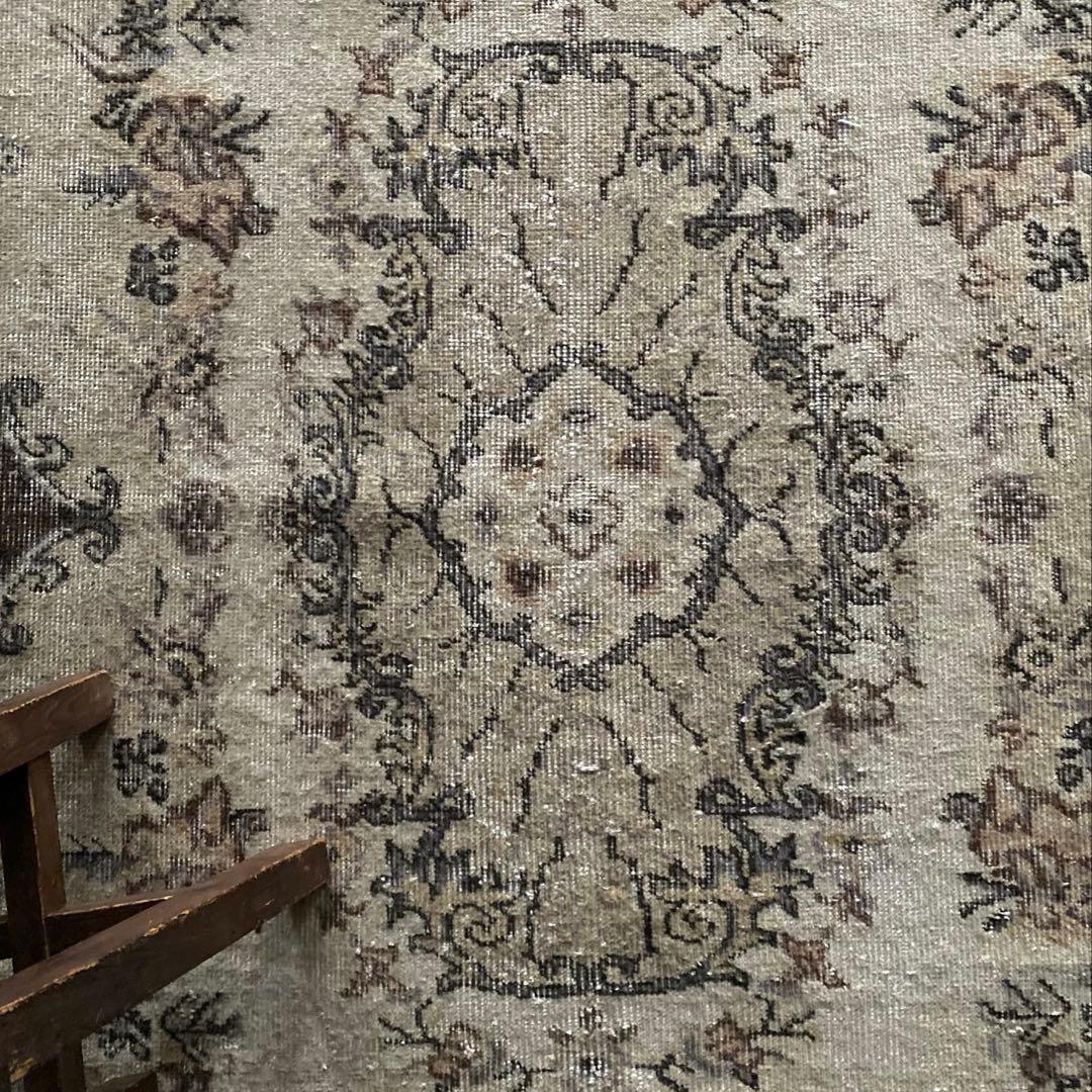 ベージュ　メダリオンヴィンテージラグ　トルコラグ