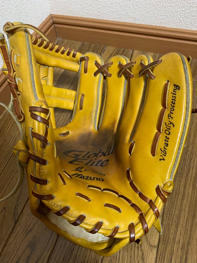 ミズノ　グローバルエリート　硬式用グローブ