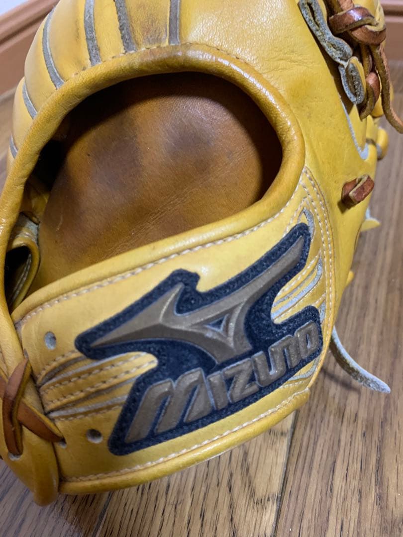 ミズノ　グローバルエリート　硬式用グローブ
