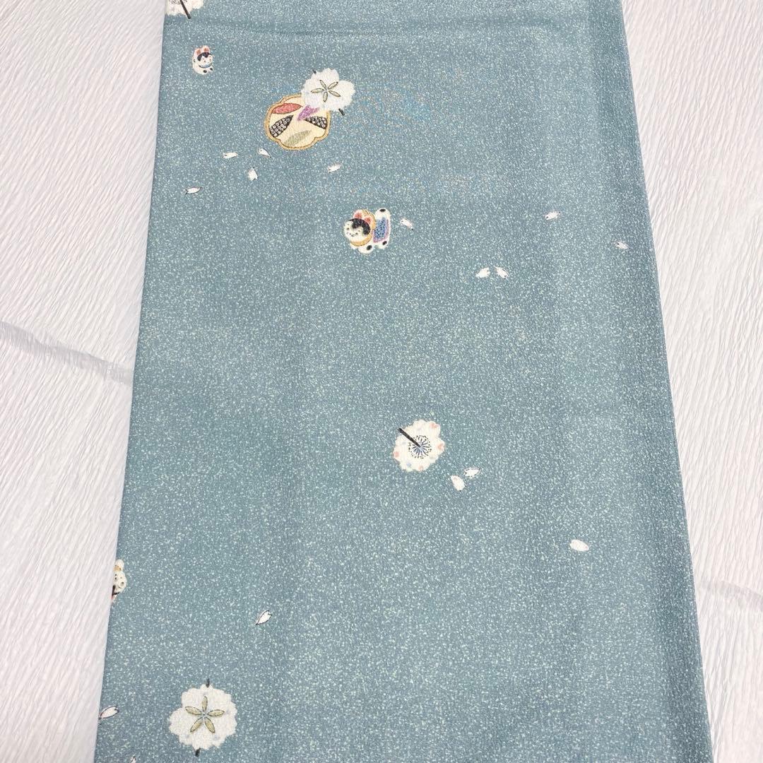 【美品✨】東レシルック　洗える着物　小紋　水浅葱色　狛犬　桜　手縫い仕立て　N4