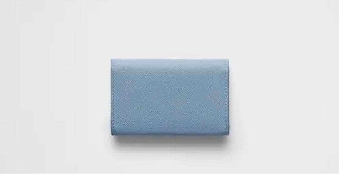 【新品】PRADA サフィアーノ トライアングル カードケース【お値下げ中】