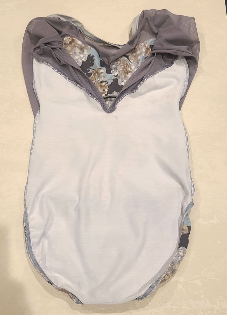 stina レオタード Mサイズ