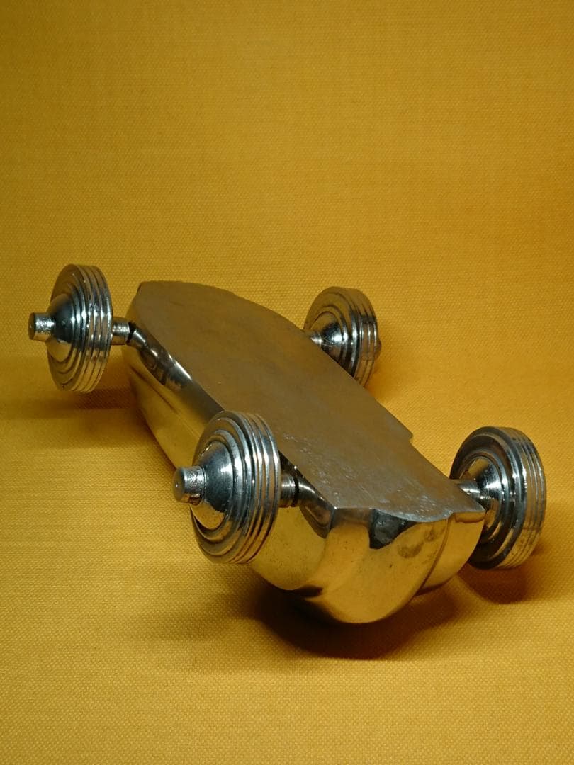 【美品】クルマ　金属　オブジェ　置物　インテリア　工芸品　美術品　A2564